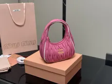 ミュウミュウバッグ Miu Miu 2025新作 ハンドバッグ