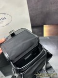 プラダバッグ PRADA 2025新作 ショルダーバッグ