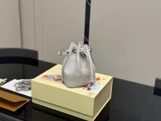 ルイヴィトンバッグ LOUIS VUITTON 2025新作 バケットバッグ