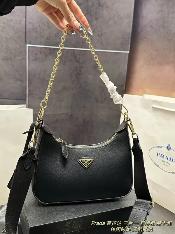 プラダバッグ PRADA 2025新作 ショルダーバッグ