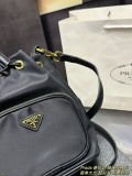 プラダバッグ PRADA 2025新作 バケットバッグ