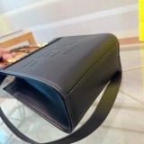 フェンディバッグ FENDI 2025新作 トートバッグ