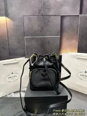 プラダバッグ PRADA 2025新作 バケットバッグ