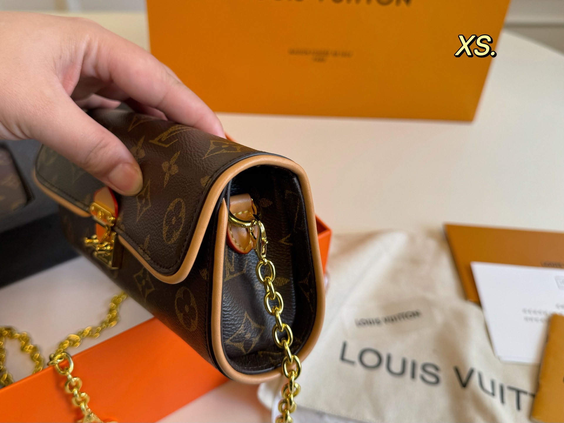 ルイヴィトンバッグ LOUIS VUITTON 2025新作 チェーンバッグ