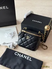 シャネルバッグ CHANEL 2025新作 ハンドバッグ