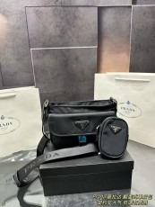 プラダバッグ PRADA 2025新作 ショルダーバッグ