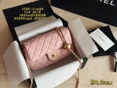 シャネルバッグ CHANEL 2025新作 チェーンバッグ