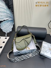 ディオールバッグ DIOR 2025新作 ハンドバッグ