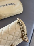 シャネルバッグ CHANEL 2025新作 チェーンバッグ