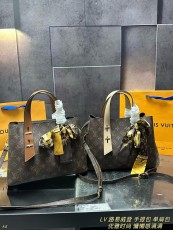 ルイヴィトンバッグ LOUIS VUITTON 2025新作 ハンドバッグ
