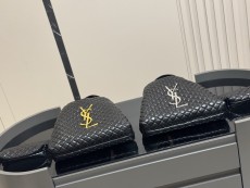 サンローランバッグ Yves Saint Laurent 2025新作 トートバッグ