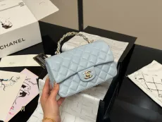 シャネルバッグ CHANEL 2025新作 ハンドバッグ