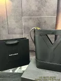 サンローランバッグ Yves Saint Laurent 2025新作 バケットバッグ