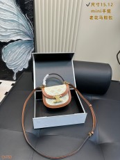 セリーヌバッグ CELINE 2025新作 ハンドバッグ