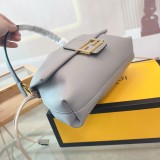 フェンディバッグ FENDI 2025新作 ハンドバッグ