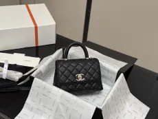 シャネルバッグ CHANEL 2025新作 ハンドバッグ