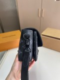 ルイヴィトンバッグ LOUIS VUITTON 2025新作 メッセンジャーバッグ