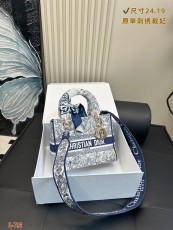 ディオールバッグ DIOR 2025新作 ハンドバッグ