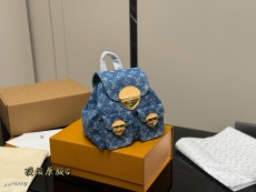 ルイヴィトンバッグ LOUIS VUITTON 2025新作 バックパック