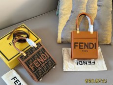 フェンディバッグ FENDI 2025新作 トートバッグ