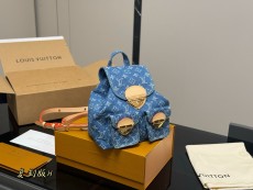 ルイヴィトンバッグ LOUIS VUITTON 2025新作 バックパック