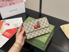 グッチバッグ GUCCI 2025新作 チェーンバッグ