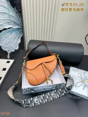 ディオールバッグ DIOR 2025新作 ハンドバッグ