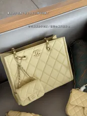シャネルバッグ CHANEL 2025新作 トートバッグ