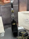 プラダバッグ PRADA 2025新作 ショルダーバッグ