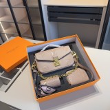ルイヴィトンバッグ LOUIS VUITTON 2025新作 メッセンジャーバッグ