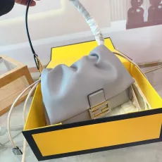 フェンディバッグ FENDI 2025新作 ハンドバッグ