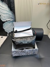 ディオールバッグ DIOR 2025新作 ショルダーバッグ