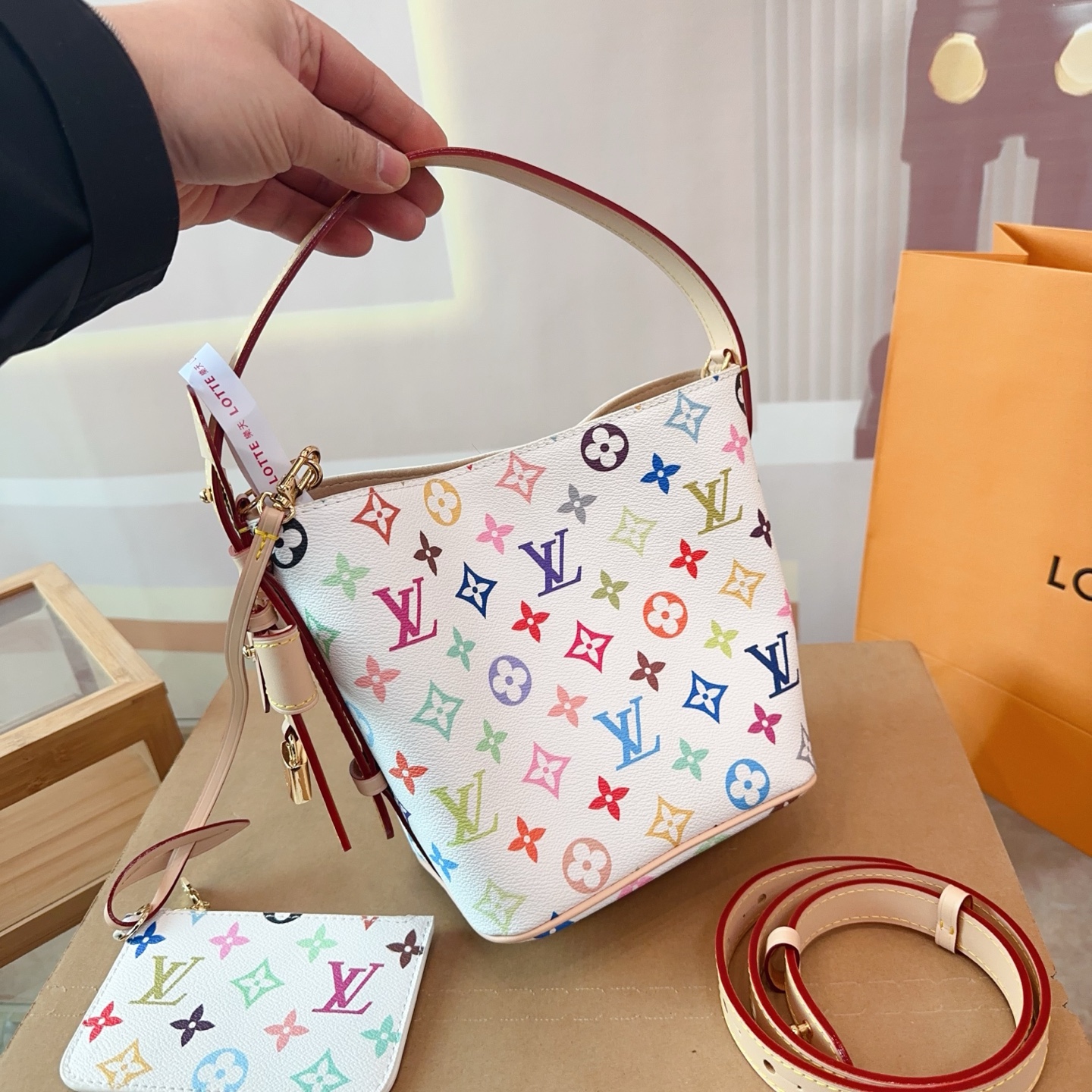 ルイヴィトンバッグ LOUIS VUITTON 2025新作 バケットバッグ