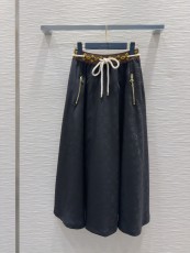 ルイヴィトン服 LOUIS VUITTON 2025新作 スカート