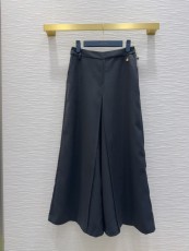 ルイヴィトン服 LOUIS VUITTON 2025新作 ワイドレッグパンツ