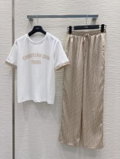 ディオール服 DIOR 2025新作 セット