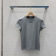 ミュウミュウ服 Miu Miu 2025新作 Tシャツ