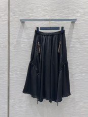 ルイヴィトン服 LOUIS VUITTON 2025新作 スカート