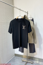 ルイヴィトン服 LOUIS VUITTON 2025新作 半袖Tシャツ