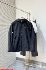 ARCTERYX服 ARCTERYX 2025新作 フード付きジャケット