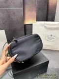 プラダバッグ PRADA 2025新作 バケットバッグ