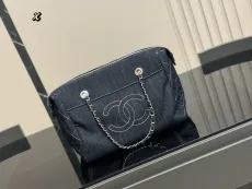 シャネルバッグ CHANEL 2025新作 脇の下バッグ
