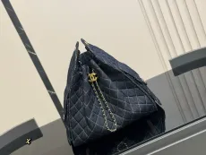 シャネルバッグ CHANEL 2025新作 ハンドバッグ