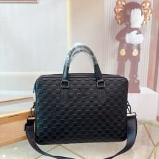 ルイヴィトンバッグ LOUIS VUITTON 2025新作 ブリーフケース