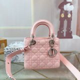 ディオールバッグ DIOR 2025新作 ダイアナ妃バッグ