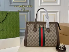 グッチバッグ GUCCI 2025新作 ハンドバッグ