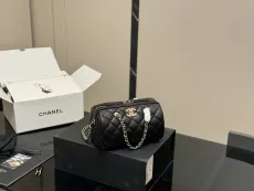 シャネルバッグ CHANEL 2025新作 ハンドバッグ
