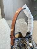 バーバリーバッグ BURBERRY 2025新作 脇の下バッグ