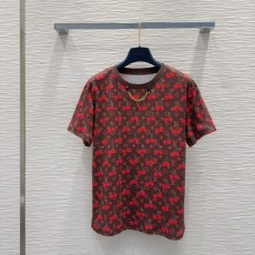 ルイヴィトン服 LOUIS VUITTON 2025新作 Tシャツ
