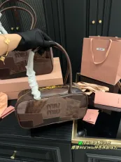ミュウミュウバッグ Miu Miu 2025新作 ハンドバッグ